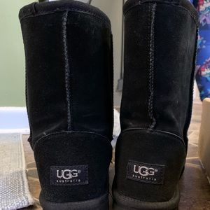 black uggs